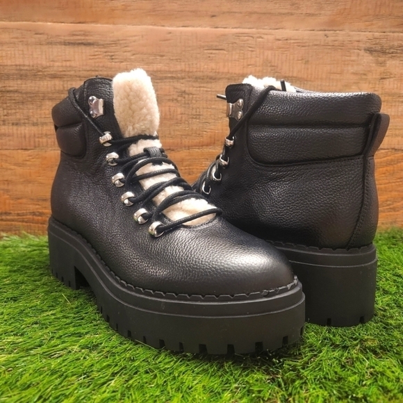 New Marc Fisher LTD Nairy Lace-Up Genuine Shearling Lug Sole Bootie sz 9 - Picture 1 of 10